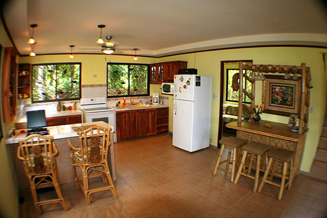 gardenofpacific_kitchen